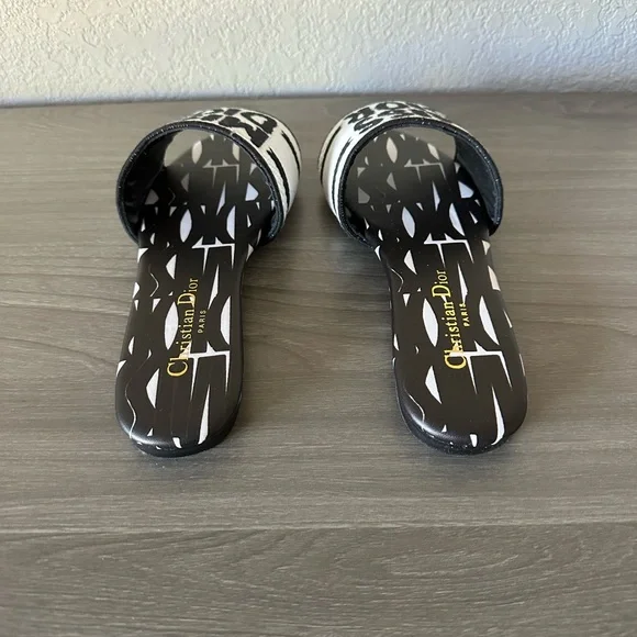 CD Dway Flats - Picture 3 of 4